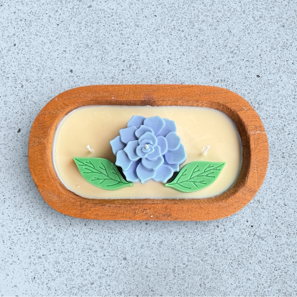 1️⃣2️⃣oz 3-Wick Soy Candle - Blue Hydrangea in Wooden Bowl